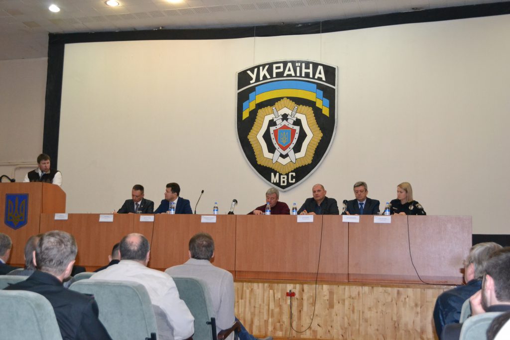 Встреча представителей общественных организаций с помощником советника министра внутренних дел <b>Владимиром Мартыненко</b>